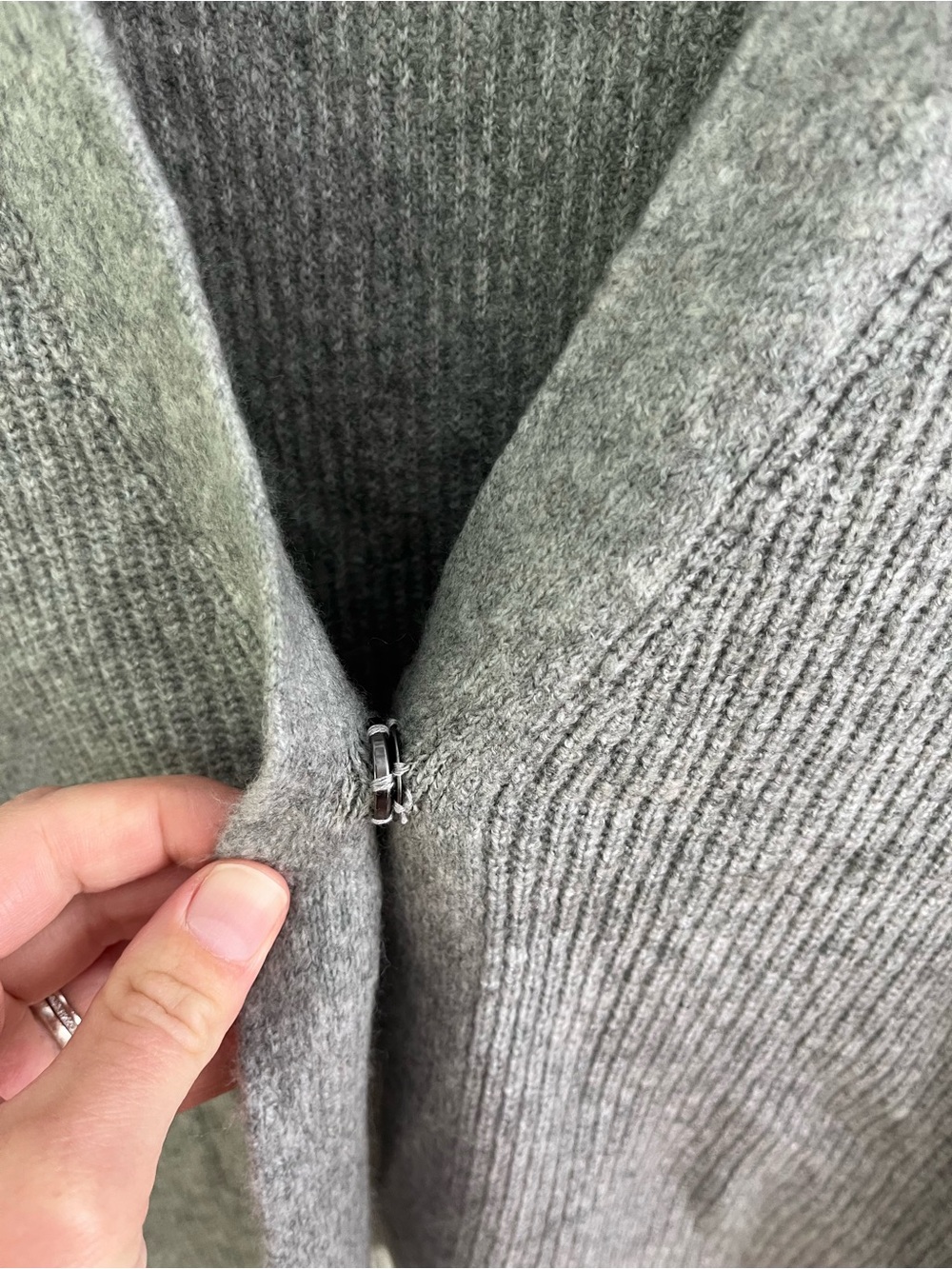 Talbots Gray Ribbed V-Neck Snap Front Sweater - Picture 4 of 5